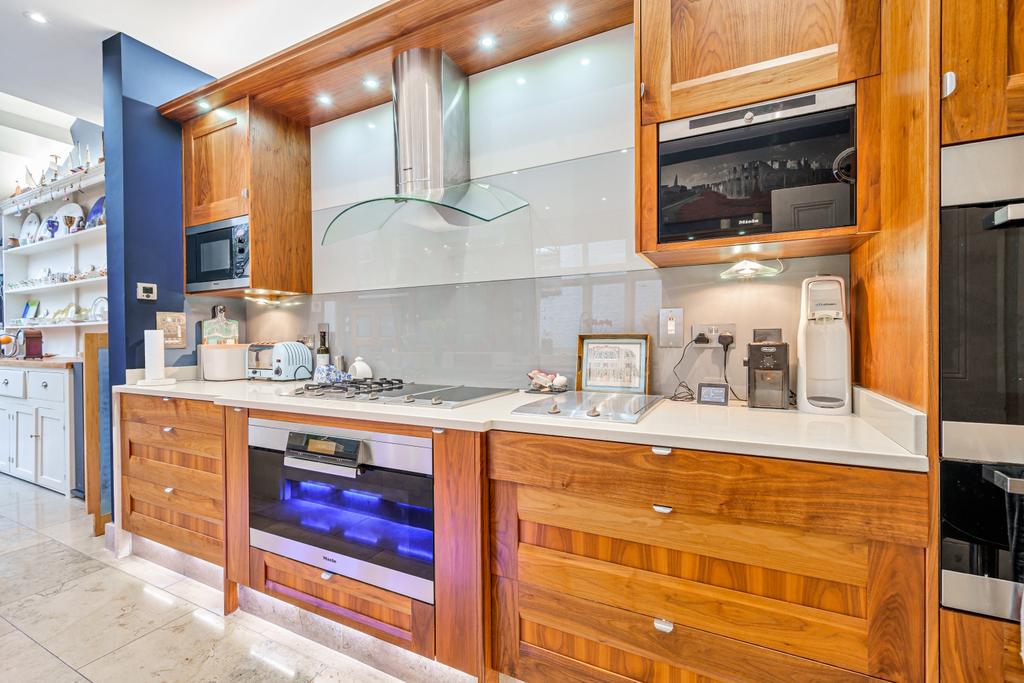 Kitchen units