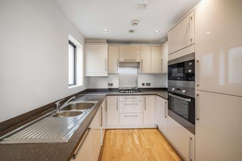 2 bedroom apartment for sale - Belmont Park, London