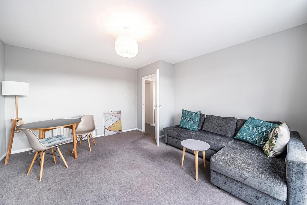 Reception room 2