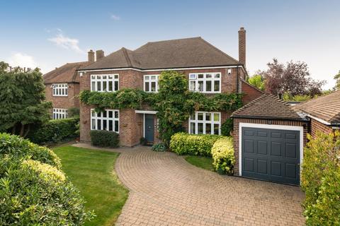 4 bedroom detached house for sale, Shawfield Park, Bromley