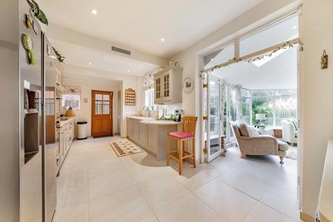 30 Shawfield Park, Bromley, BR1 2NG