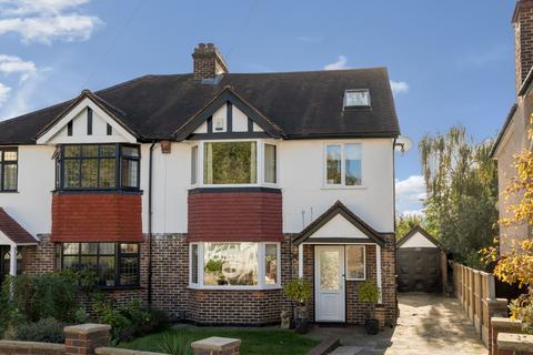40 Whitehall Road, Bromley, BR2 9SQ