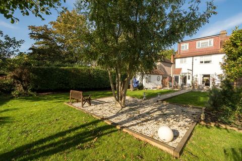40 Whitehall Road, Bromley, BR2 9SQ