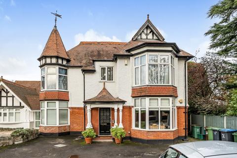 51d Park Avenue, Bromley, BR1 4EG