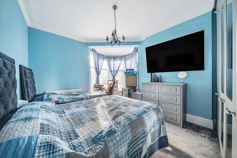 51d Park Avenue, Bromley, BR1 4EG