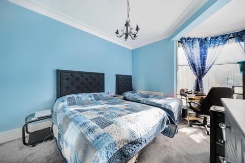 51d Park Avenue, Bromley, BR1 4EG