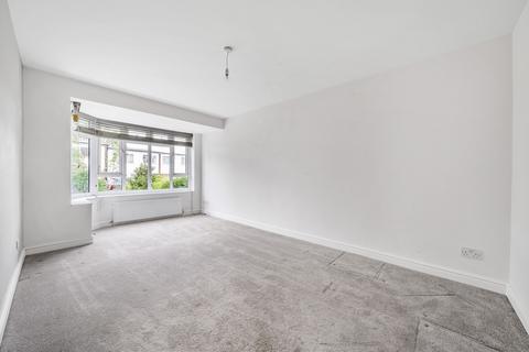 7 Wanstead Close, Bromley, BR1 3BN