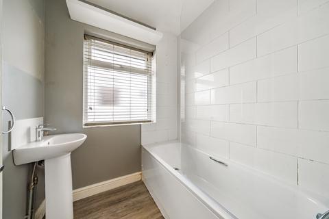 7 Wanstead Close, Bromley, BR1 3BN