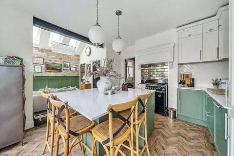 1 Mosslea Road, Bromley, BR2 9PS