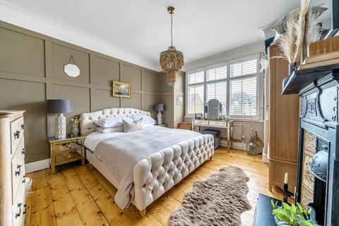 1 Mosslea Road, Bromley, BR2 9PS