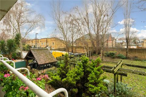 3 bedroom apartment for sale, Robert Lowe Close, London