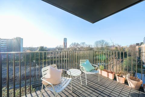 2 bedroom apartment for sale, Moulding Lane, Brockley, London