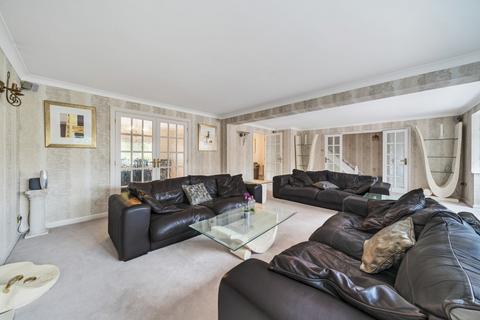 9 Windsor Close, Chislehurst, BR7 6TD