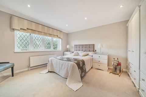 9 Windsor Close, Chislehurst, BR7 6TD
