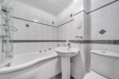 9 Windsor Close, Chislehurst, BR7 6TD
