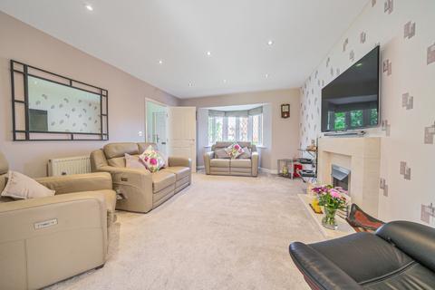 4 Fidgeon Close, Bromley, BR1 2FG