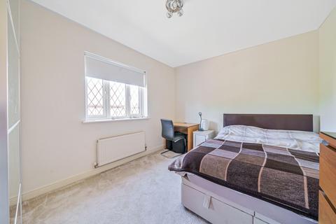 4 Fidgeon Close, Bromley, BR1 2FG