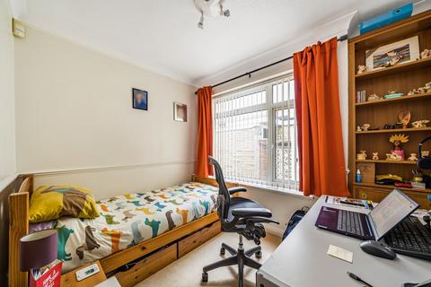 3 Aspen Copse, Bromley, BR1 2NZ