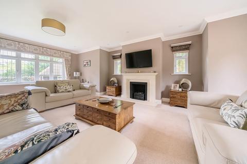 5 bedroom detached house for sale, Coates Hill Road, Bromley