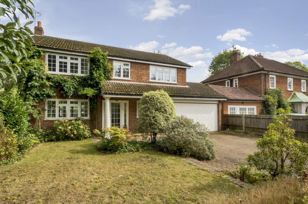 Holbrook Lane, Chislehurst 4 bed detached house for sale £1,250,000