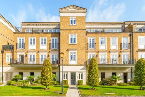 2 bedroom apartment for sale, Willoughby Lane, Bromley