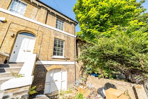 3 bedroom end of terrace house for sale, County Grove, London