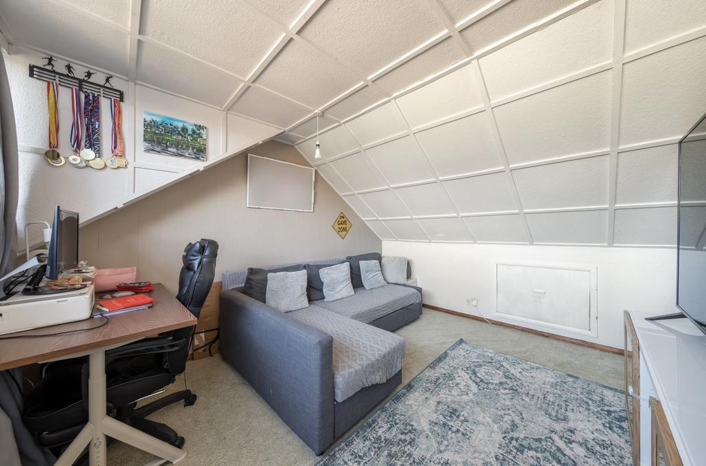 Reception/Bonus Room
