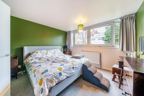 14 Kitley Gardens, London, SE19 2RY