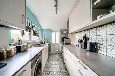 17 Hafton Road, London, SE6 1LW