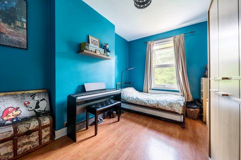 17 Hafton Road, London, SE6 1LW