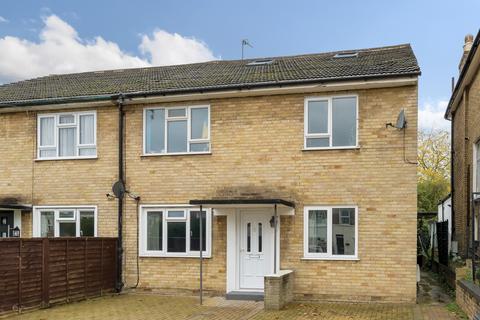 23 Faversham Road, London, SE6 4XE