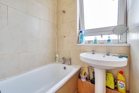 72 Polecroft Lane, London, SE6 4EF