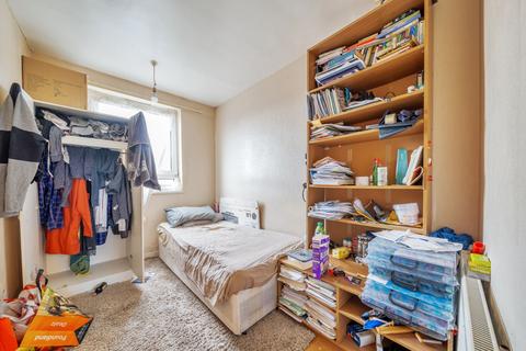 72 Polecroft Lane, London, SE6 4EF