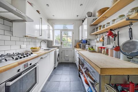 7 Ardoch Road, London, SE6 1SR