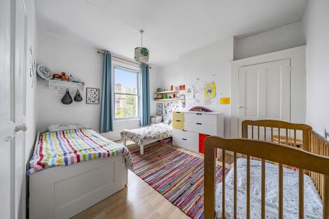 7 Ardoch Road, London, SE6 1SR