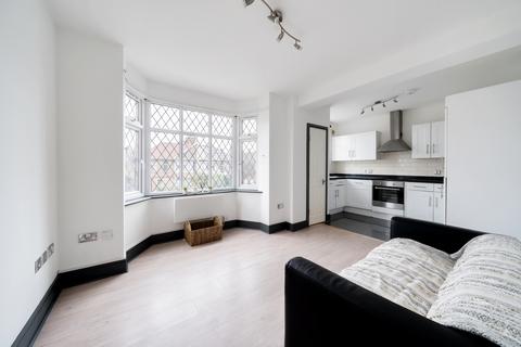 1 bedroom apartment for sale, Crantock Road, London
