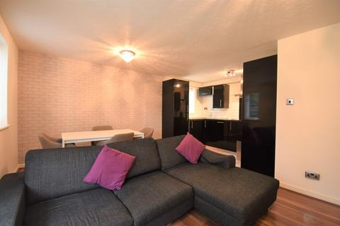 2 bedroom apartment for sale, Britton Close, London