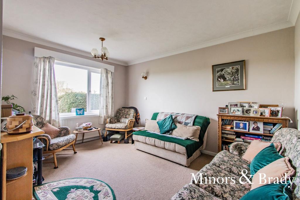Beech Tree Way, Earsham, NR35 3 bed detached bungalow for sale £300,000