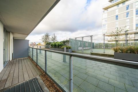 1 bedroom apartment for sale, Banning Street, London