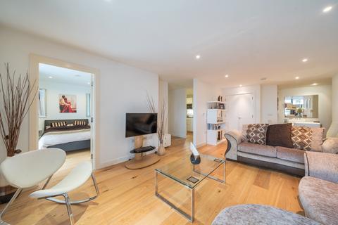 1 bedroom apartment for sale, Banning Street, London