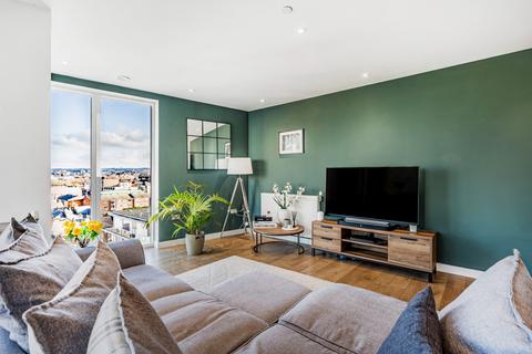 3 bedroom apartment for sale, Harrison Walk, Greenwich