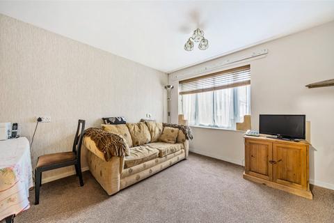 1 bedroom retirement property for sale, Sycamore Close, London