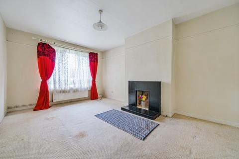 1 bedroom apartment for sale, Strongbow Crescent, London