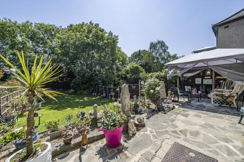 161 Restons Crescent, London, SE9 2JH