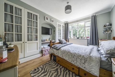 161 Restons Crescent, London, SE9 2JH