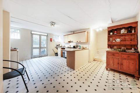 2 bedroom flat for sale, Compayne Gardens, South Hampstead NW6