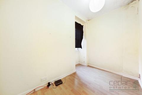 2 bedroom flat for sale, Compayne Gardens, South Hampstead NW6