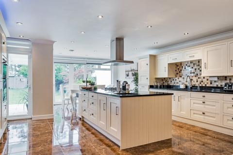 5 bedroom detached house for sale, Westhorne Avenue, London