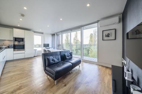 2 bedroom apartment for sale, Meadowside, London