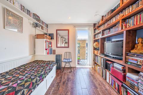 2 bedroom apartment for sale - Meadowside, London